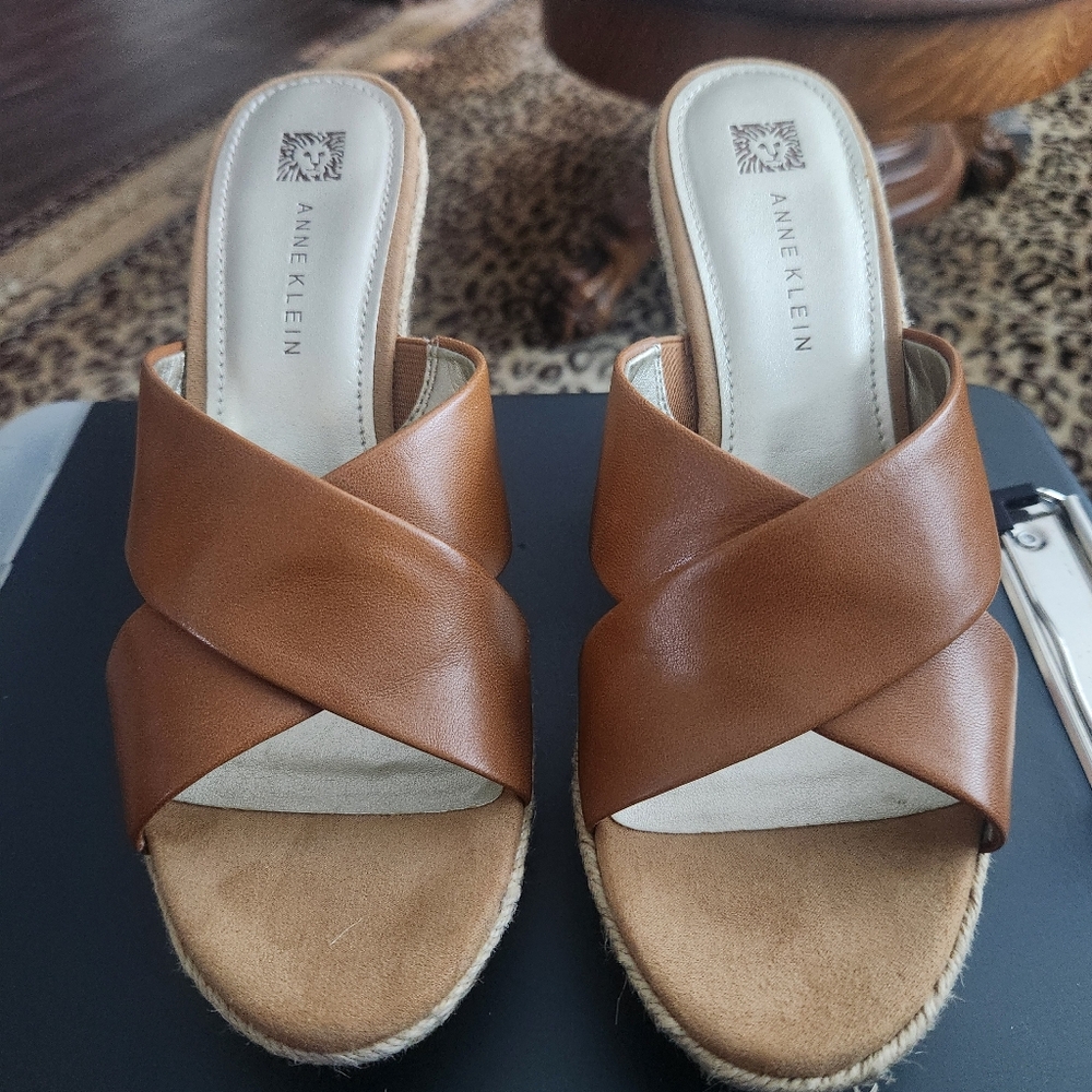 NWOT Anne Klein IFlex Espadrille